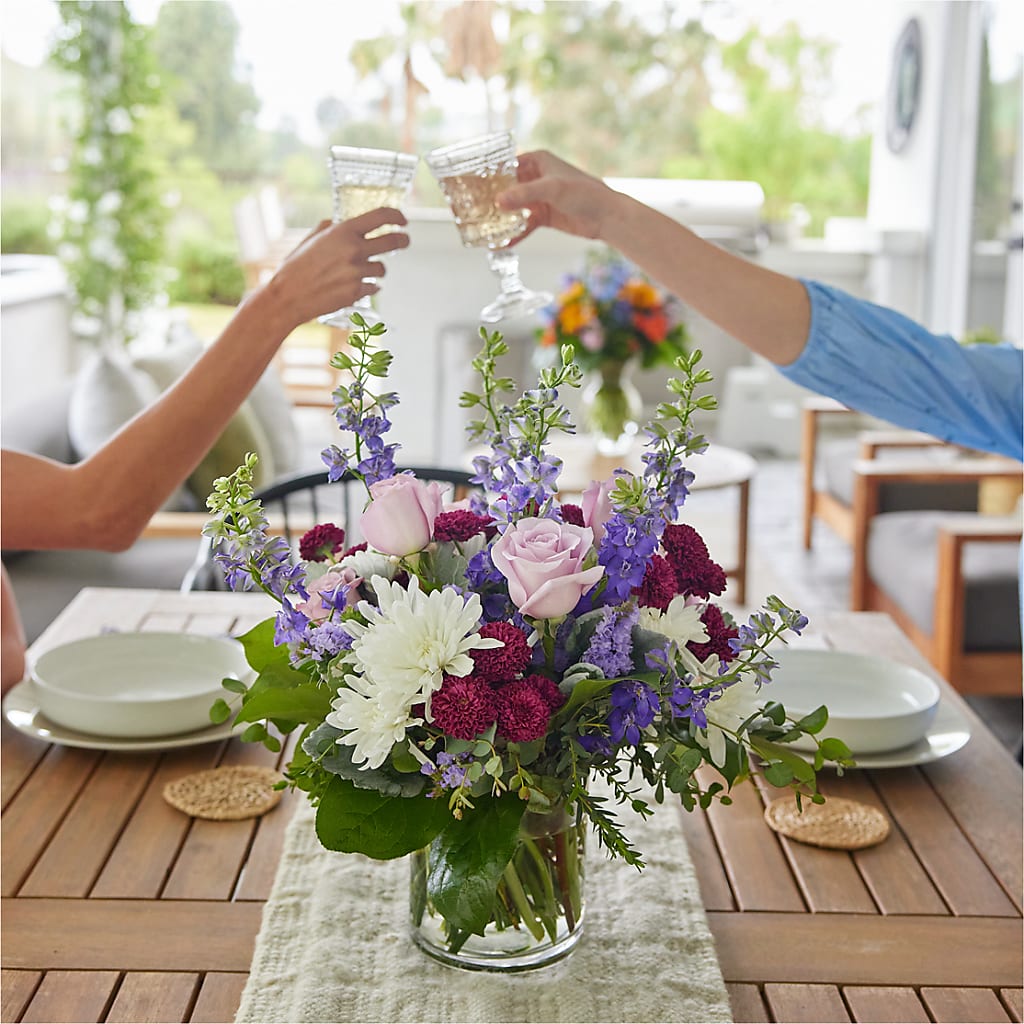 Violet Frost Bouquet –  Rita Fleuriste Montreal, Montreal PQ