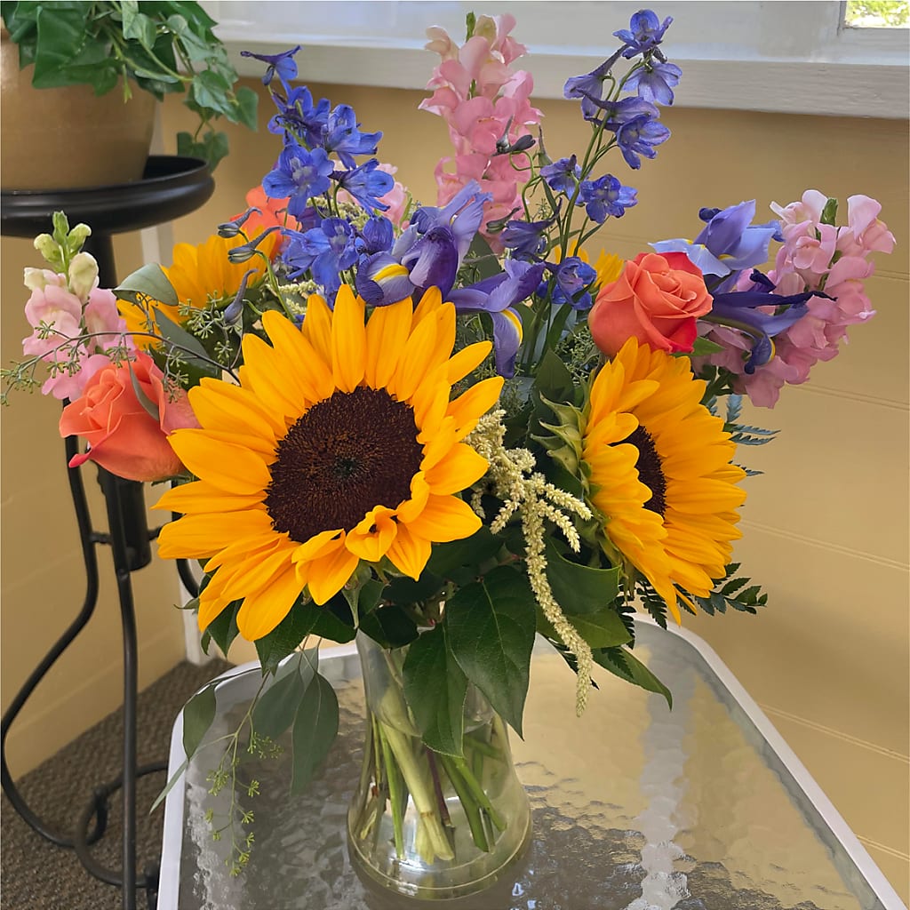 Rays of Life Bouquet –  Rita Fleuriste Montreal, Montreal PQ