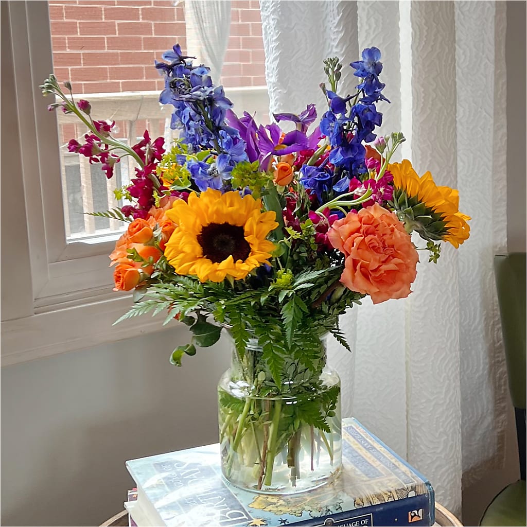 Rays of Life Bouquet –  Rita Fleuriste Montreal, Montreal PQ