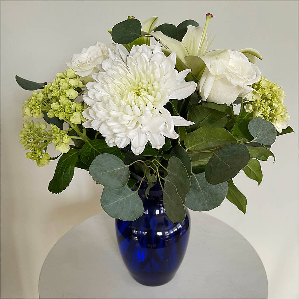 Snowy Dreams Bouquet –  Rita Fleuriste Montreal, Montreal PQ