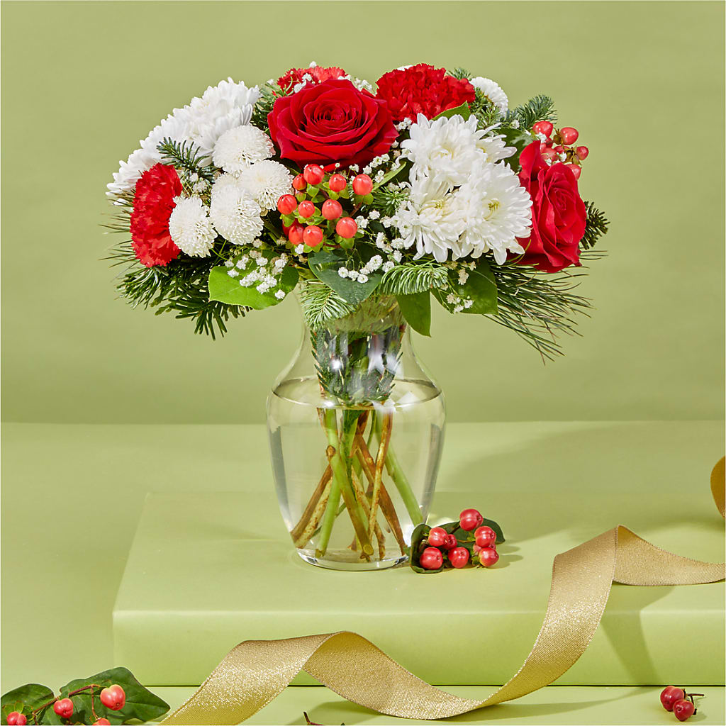 Chance of Flurries Bouquet –  Rita Fleuriste Montreal, Montreal PQ