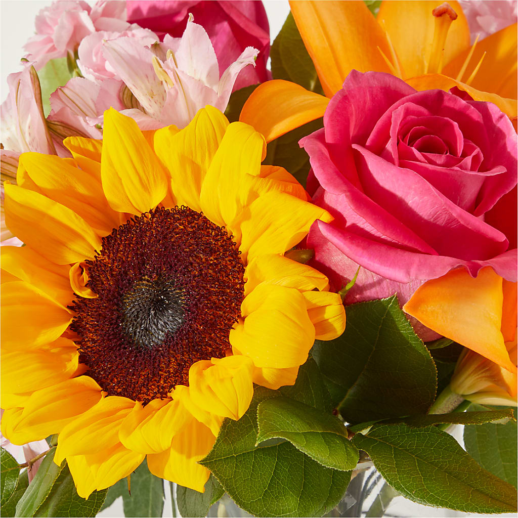 In Full Swing Bouquet –  Rita Fleuriste Montreal, Montreal PQ