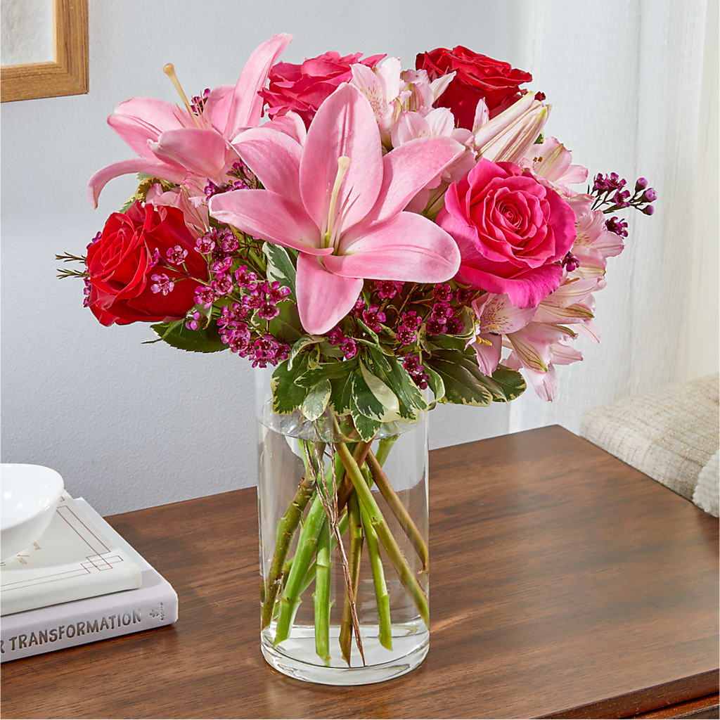 Lucky in Love Bouquet –  Rita Fleuriste Montreal, Montreal PQ