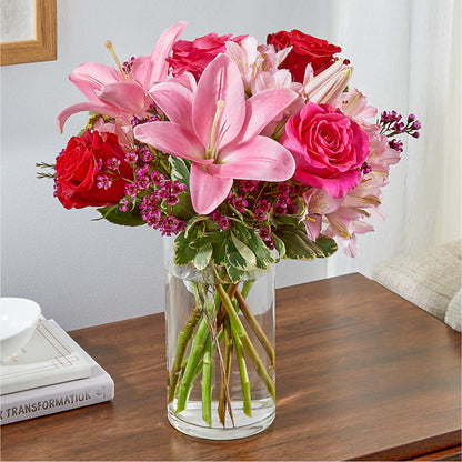 Lucky in Love Bouquet –  Rita Fleuriste Montreal, Montreal PQ