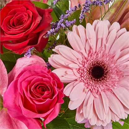 Lots of Love Bouquet –  Rita Fleuriste Montreal, Montreal PQ