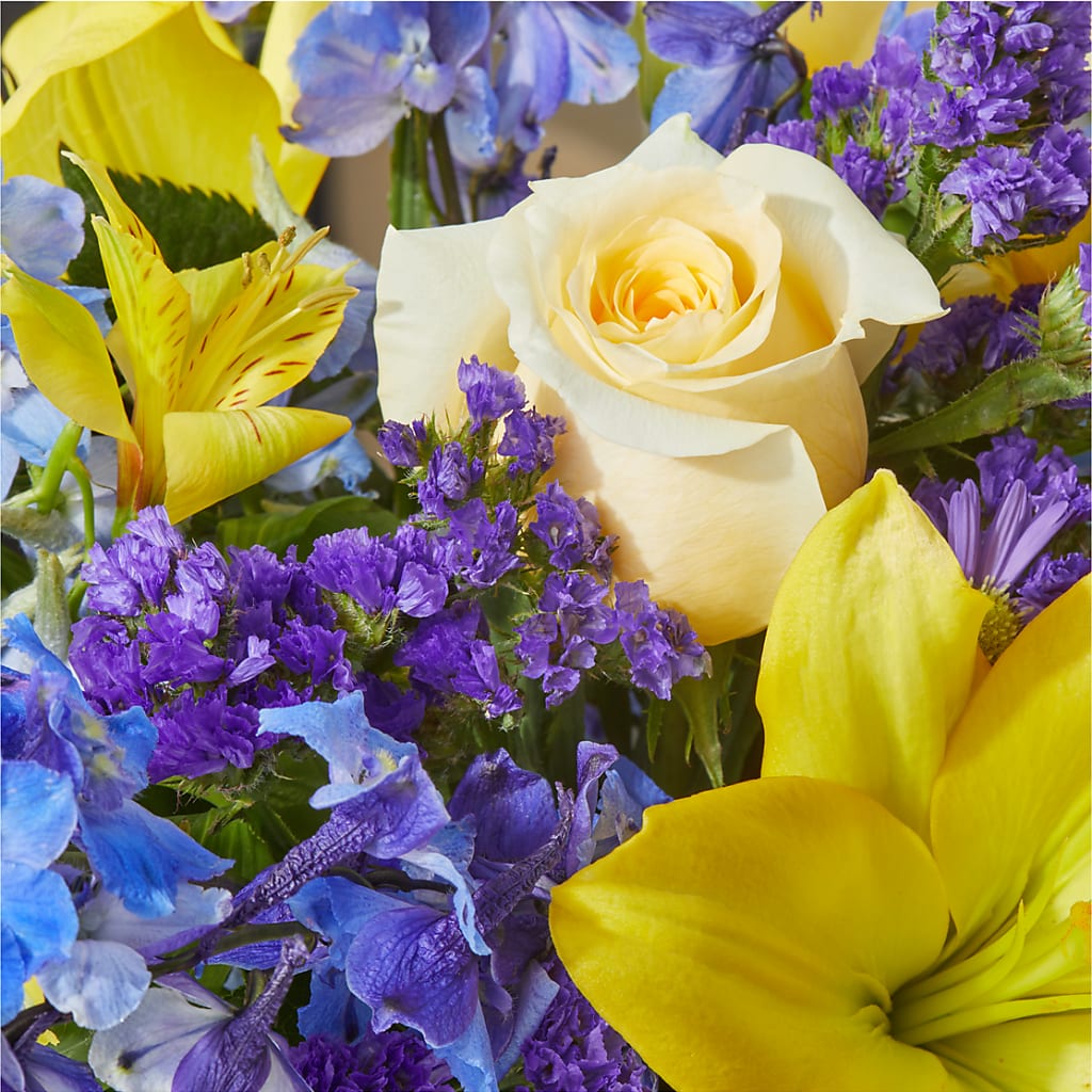 Limoncello Bouquet –  Rita Fleuriste Montreal, Montreal PQ