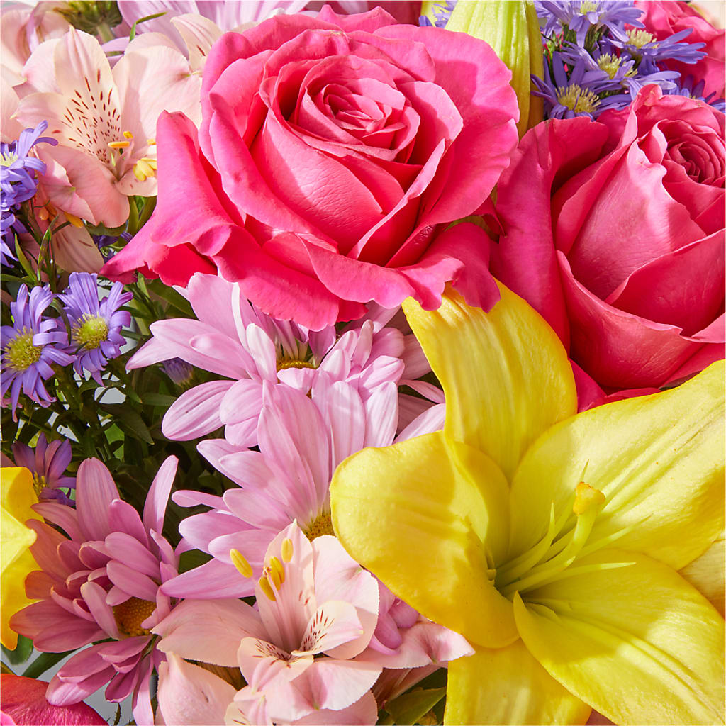 Sprinkles Bouquet –  Rita Fleuriste Montreal, Montreal PQ