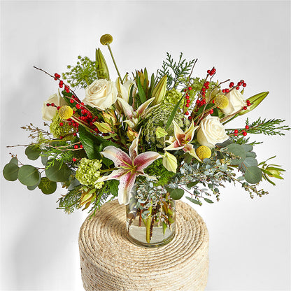 Berry & Bright Bouquet –  Rita Fleuriste Montreal, Montreal PQ