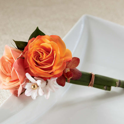 Sunset Dream Boutonniere –  Rita Fleuriste Montreal, Montreal PQ