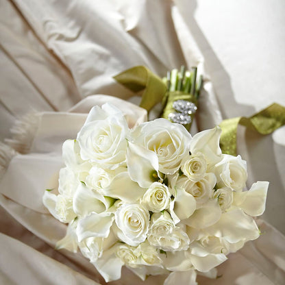 Serene Highness Bouquet –  Rita Fleuriste Montreal, Montreal PQ